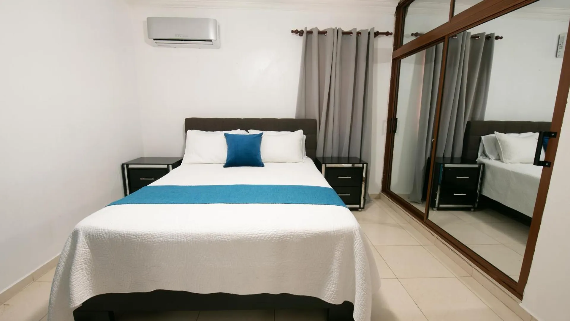 Centrico A 2 Minutos De Union Medica Appartement Santiago De Los Caballeros
